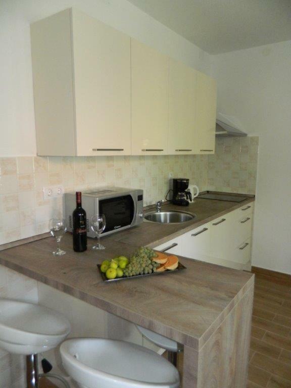 Apartments M&B สเวติยูไร ภายนอก รูปภาพ